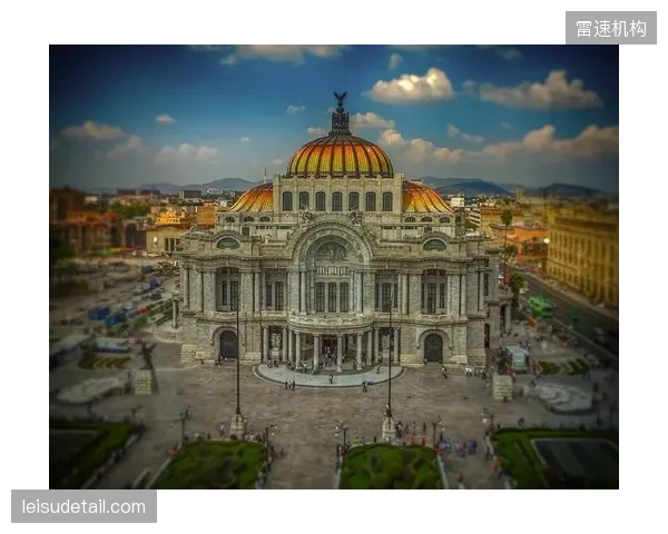 墨西哥队将利用阿兹特克球场的高原优势，力争在主场取得突破。